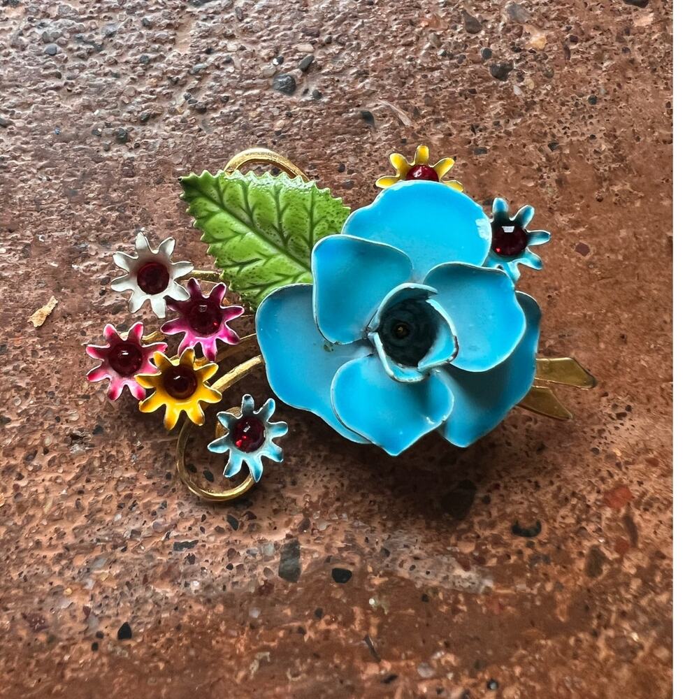 Vintage MCM flower spray cluster enamel brooch pin colorful Summer floral fairy